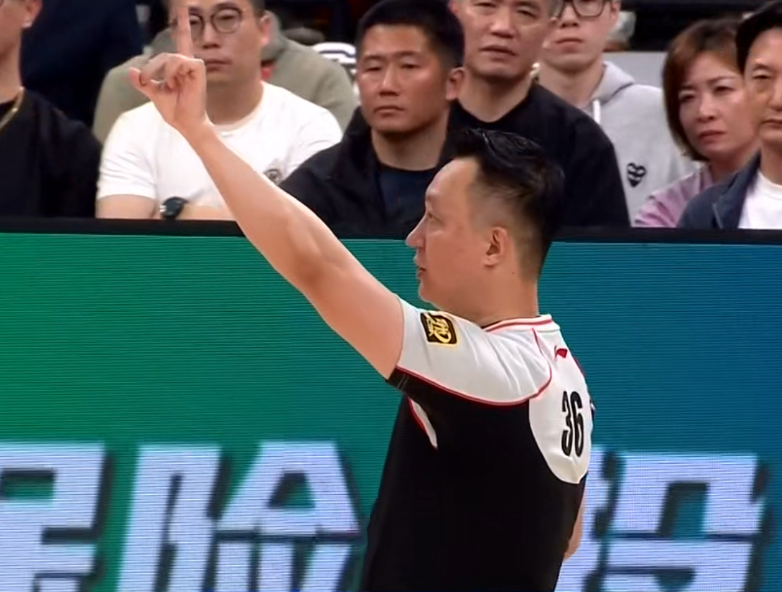 昨晚辽篮打广厦这场球，看得我手心全是汗